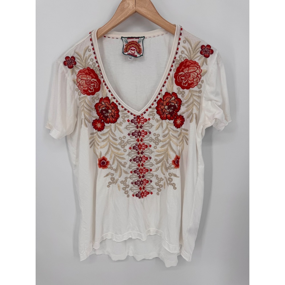 Johnny Was Embroidered V-Neck Tee Womens Small White Floral Boho Short Sleeve